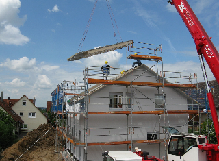 Mondovì (Cn), 10 lavoratori in nero nel cantiere edile: 3 aziende multate